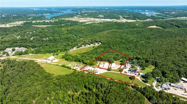 635 Hiland CIR, Osage Beach, MO 65065