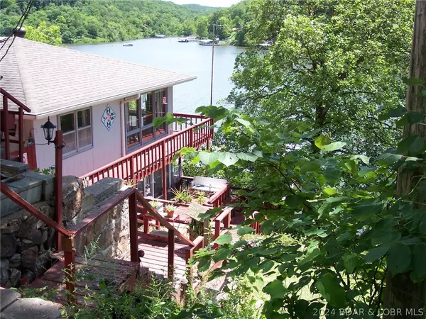 Stover, MO 65078,2714 Minnehaha DR