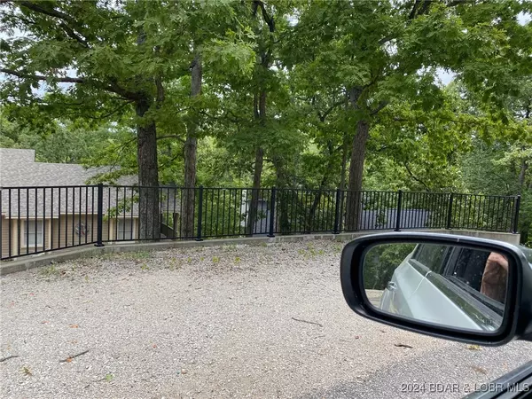 Four Seasons, MO 65049,348 Austin CIR