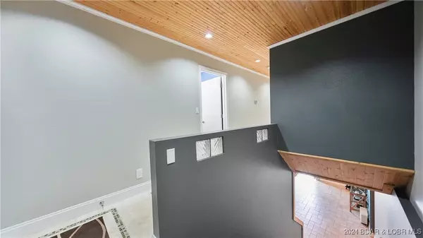 Osage Beach, MO 65065,758 Malibu RD #12
