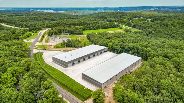 255 Shawnee Bend RD #160, Sunrise Beach, MO 65079