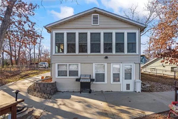 32093 Gentry LN, Gravois Mills, MO 65037