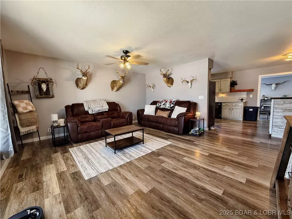 Iberia, MO 65486,16 Marie ST