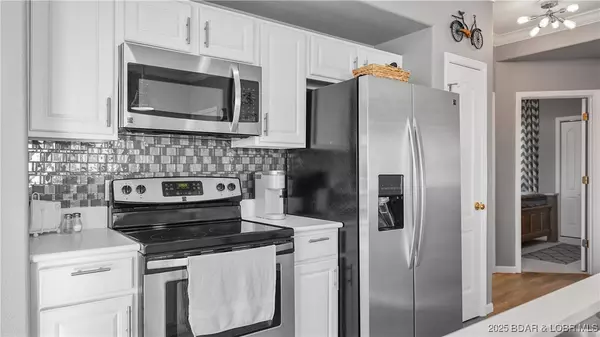 Lake Ozark, MO 65049,85 Monarch Cove LN #6E