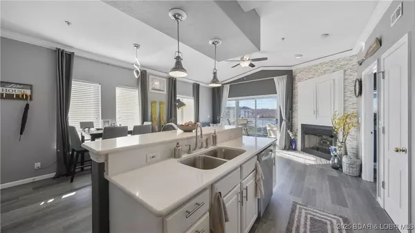 Lake Ozark, MO 65049,85 Monarch Cove LN #6E