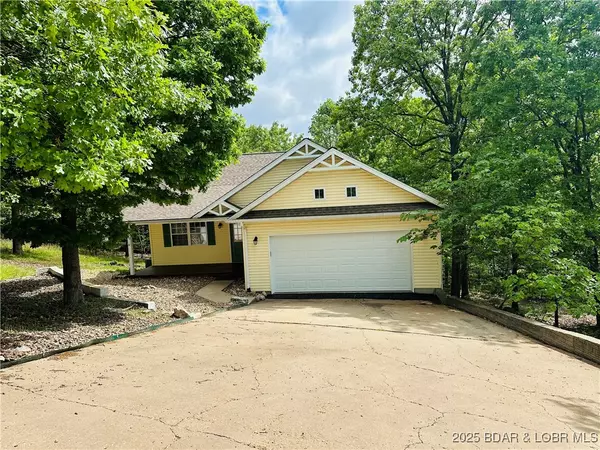 180 Surrey DR, Camdenton, MO 65020