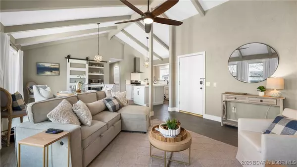 Linn Creek, MO 65052,241 Shell Bay CIR #1C