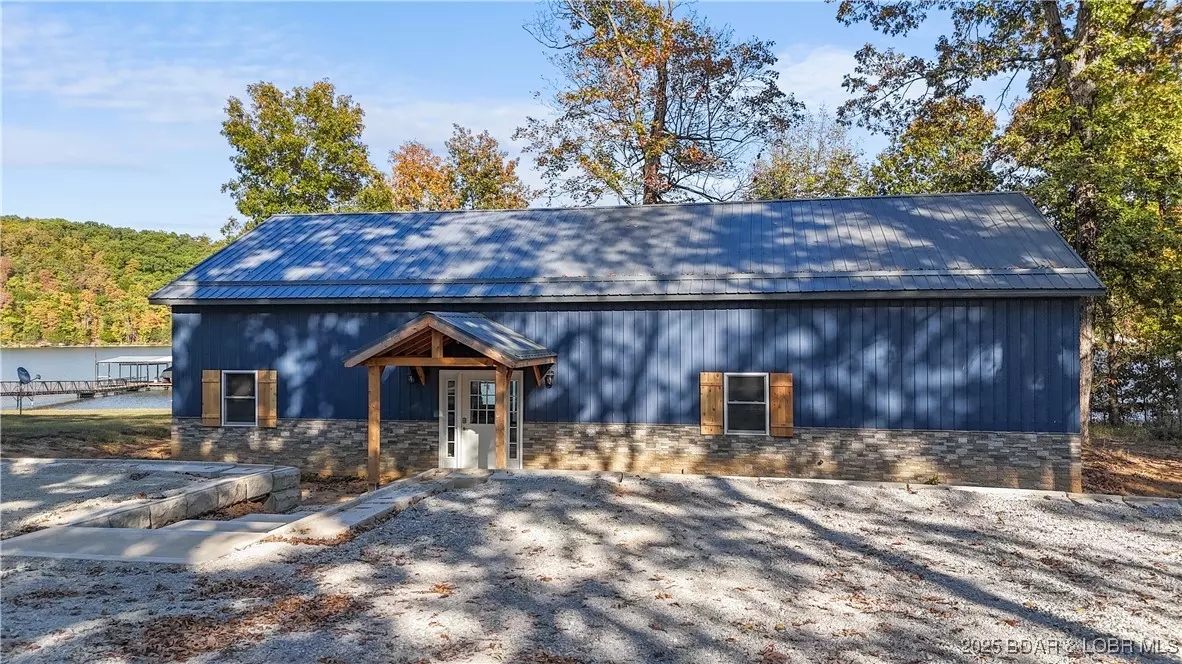 Edwards, MO 65326,834 Emerald Hills DR