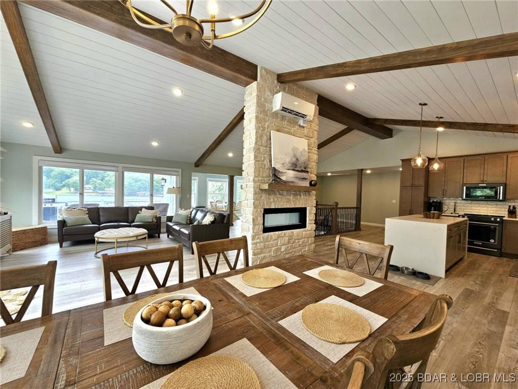 Sunrise Beach, MO 65079,637 Shawnee Four DR