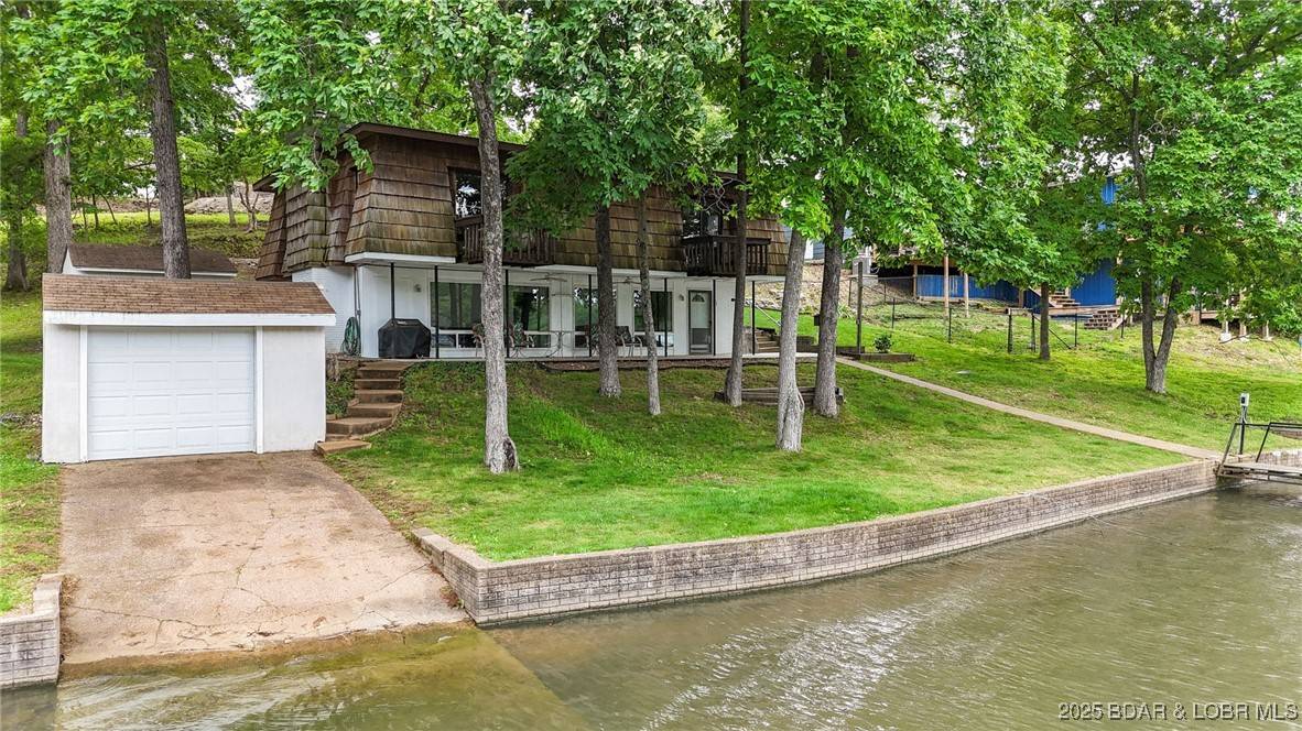 Sunrise Beach, MO 65079,47 Dixie LN