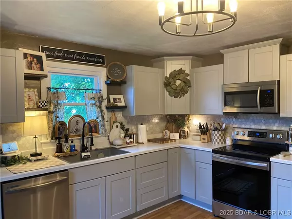 Versailles, MO 65084,301 Burke ST