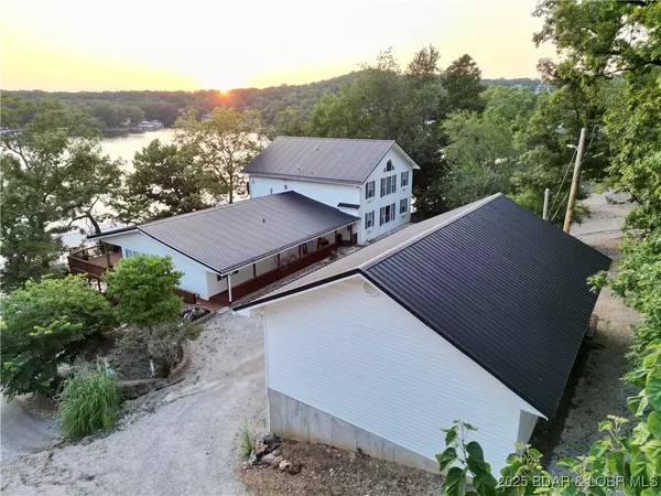 1117 Dogwood RD, Lake Ozark, MO 65049