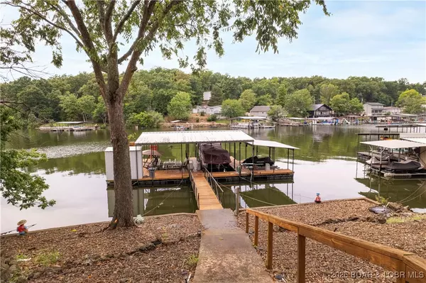 Sunrise Beach, MO 65079,1288 Ridge CIR