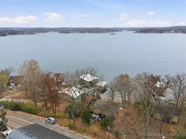 Lake Ozark, MO 65049,2647 Bittersweet RD