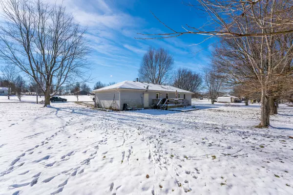 Billings, MO 65610,325 Charles Road