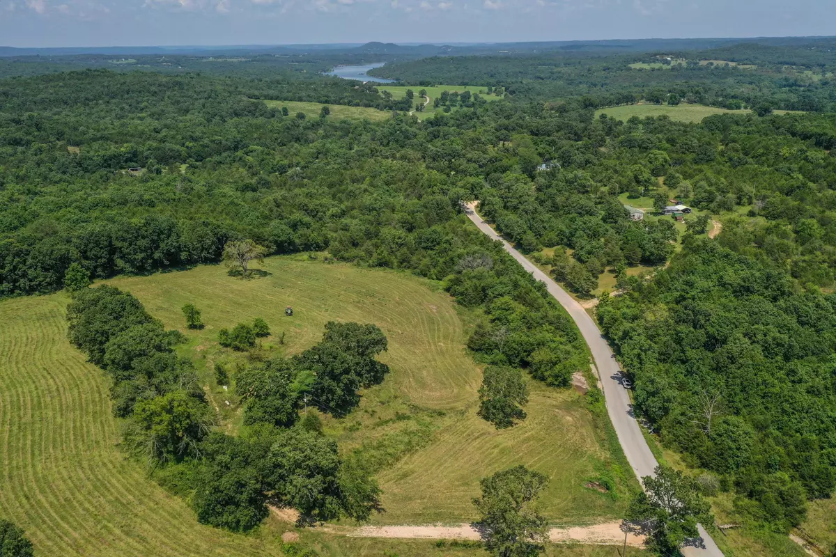 Shell Knob, MO 65747,377 Washington Road