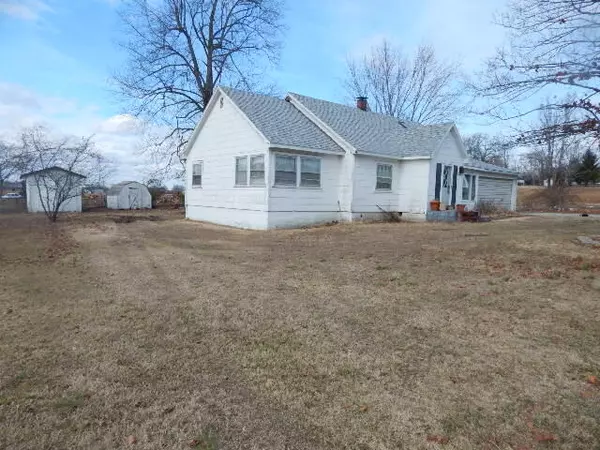 Ava, MO 65608,713 S Jefferson Street