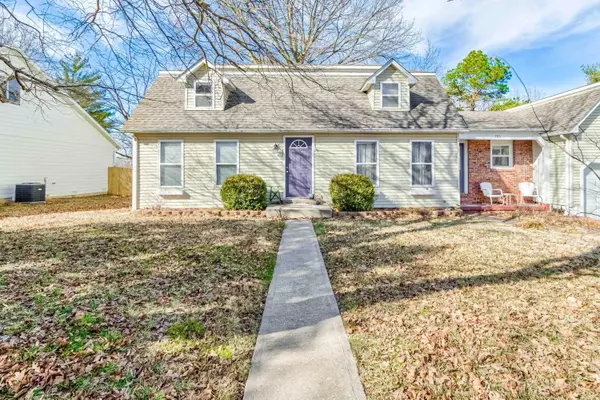 Ozark, MO 65721,703 N 6th Avenue