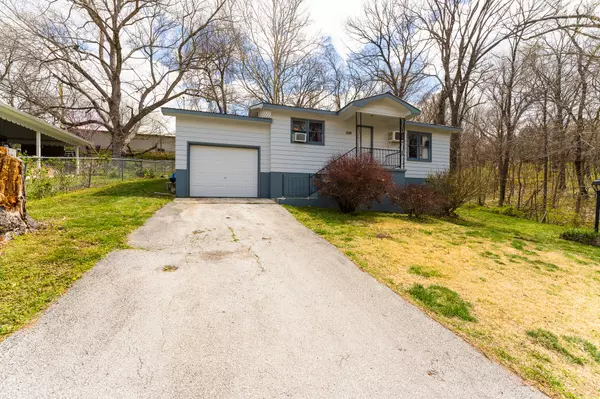 Ozark, MO 65721,1110 S 5th Street