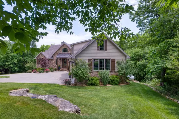 Shell Knob, MO 65747,910 Clearspring Road