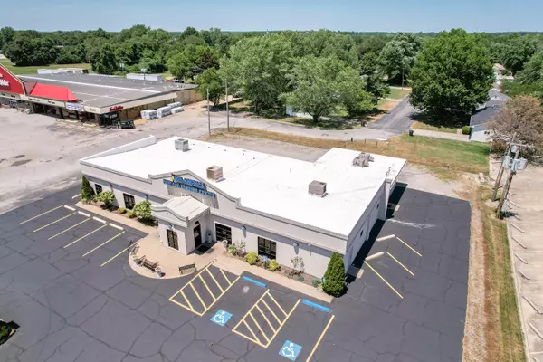 Mt Vernon, MO 65712,560 E Mt Vernon Boulevard