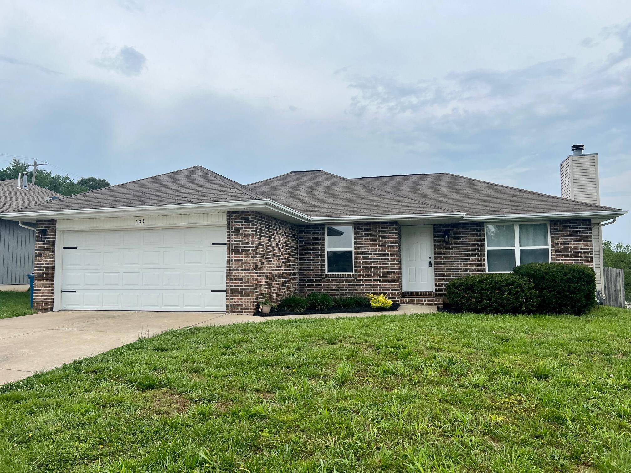 103 Daleview Circle, Nixa, MO 65714