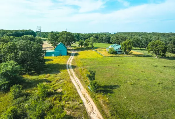 Belle, MO 65013,35520 Highway Ee