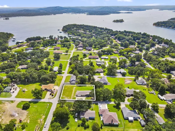 Blue Eye, MO 65611,102 S Maple Street