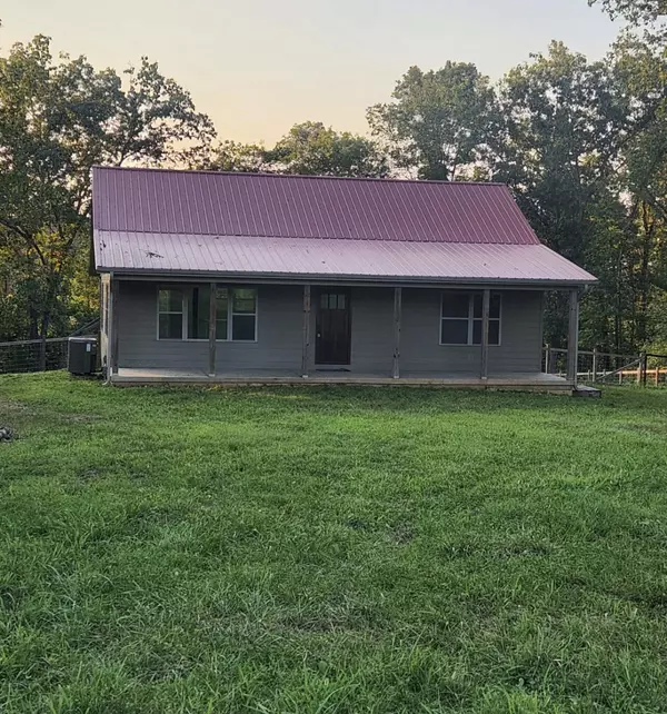 Graff, MO 65660,9747 Casey Rd