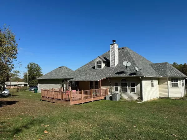 Golden City, MO 64748,995 SE 40 Rd Road