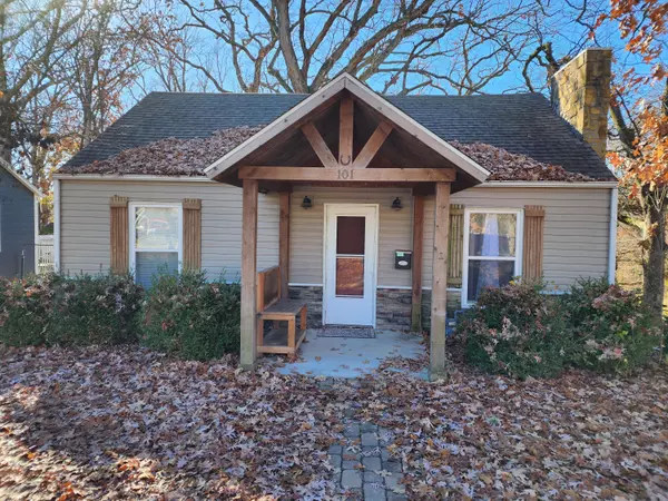 101 E Grand Avenue,  Neosho,  MO 64850