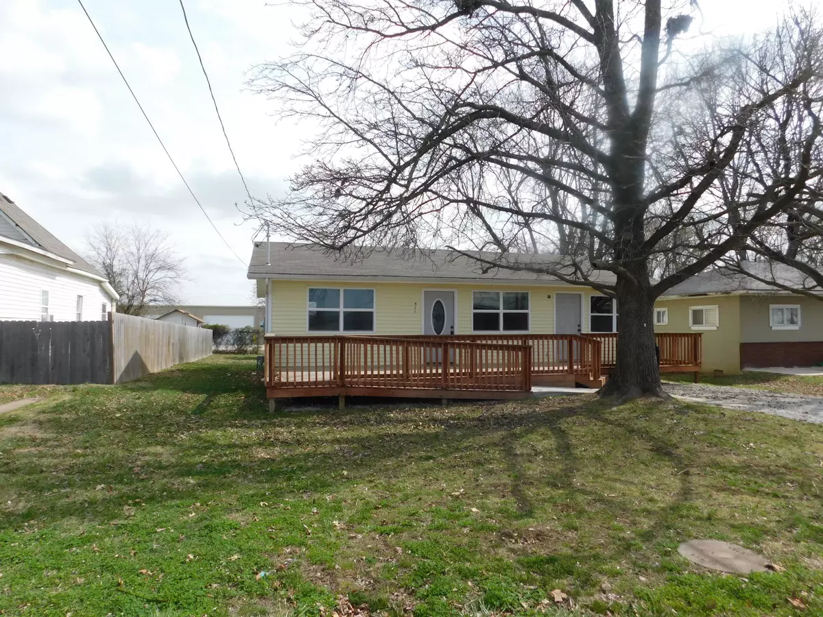 Monett, MO 65708,511 16th St.