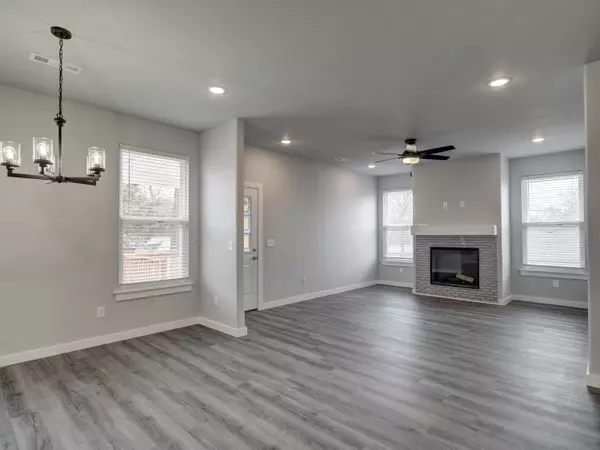 Neosho, MO 64850,415 Barton Place