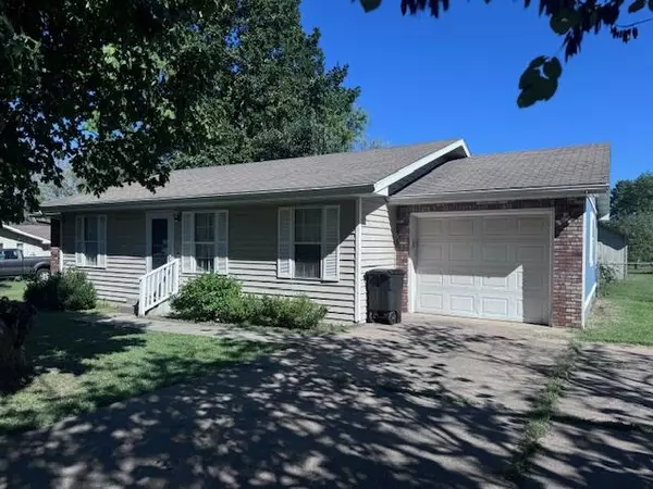 1441 W 2nd Street, West Plains, MO 65775