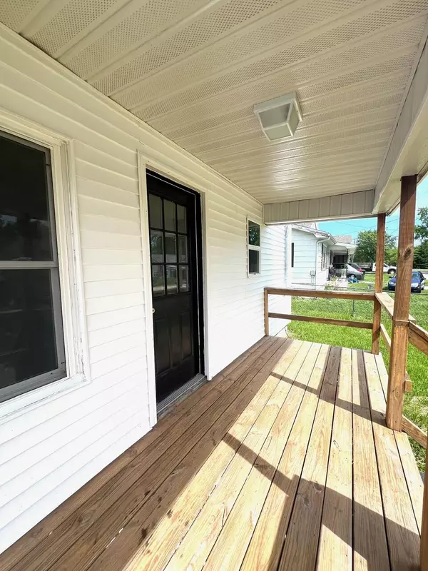 Bolivar, MO 65613,219 S Lillian Avenue