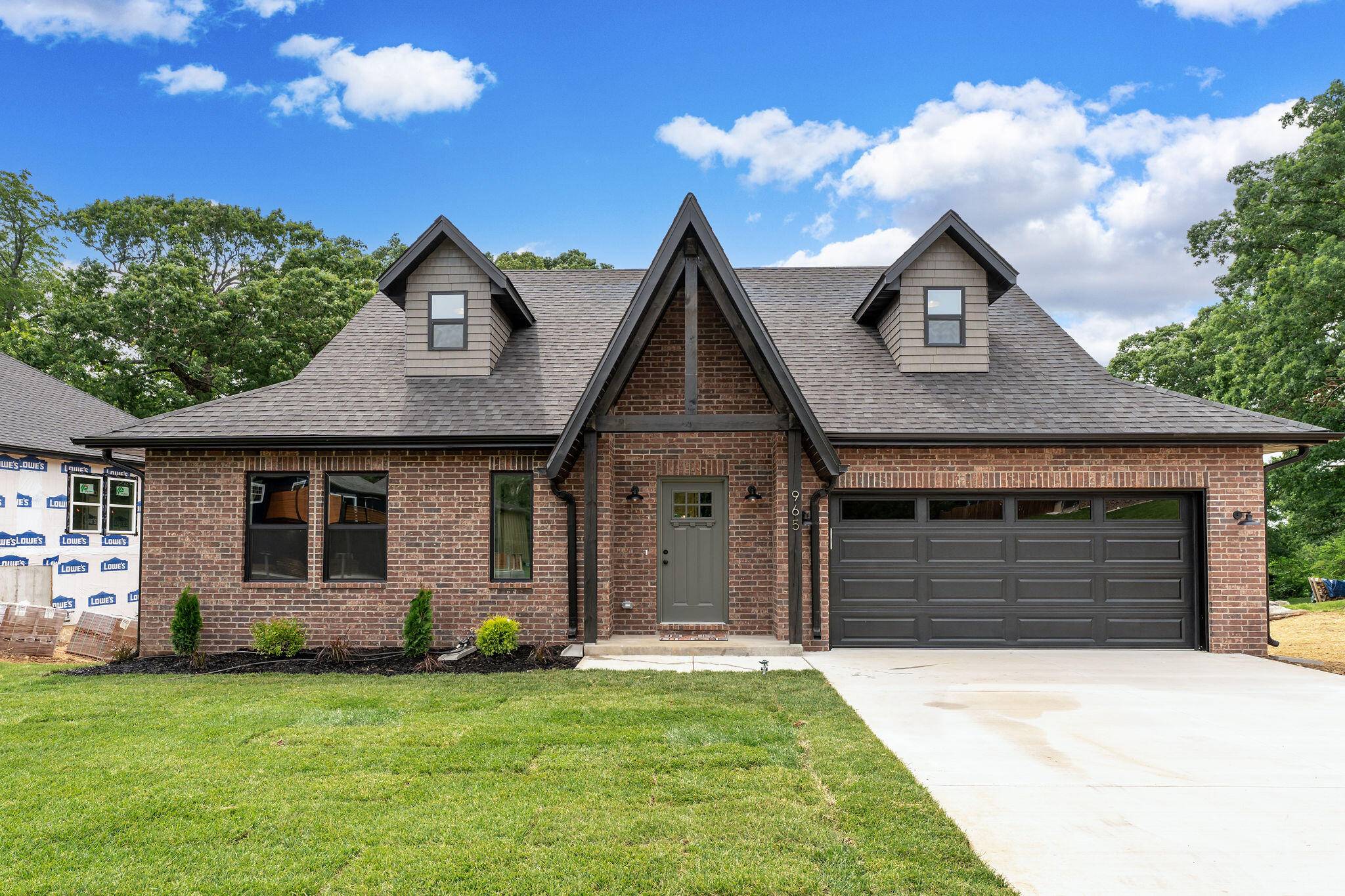 965 S 21st Avenue,  Ozark,  MO 65721