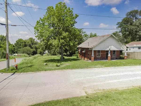 Morrisville, MO 65710,1151 E Elm Street