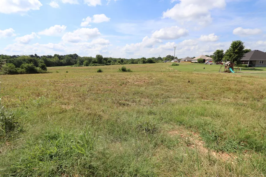 0000 E Walnut Street, Bolivar, MO 65613