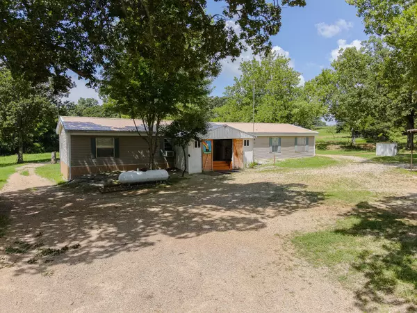 Caulfield, MO 65626,12433 State Route 101