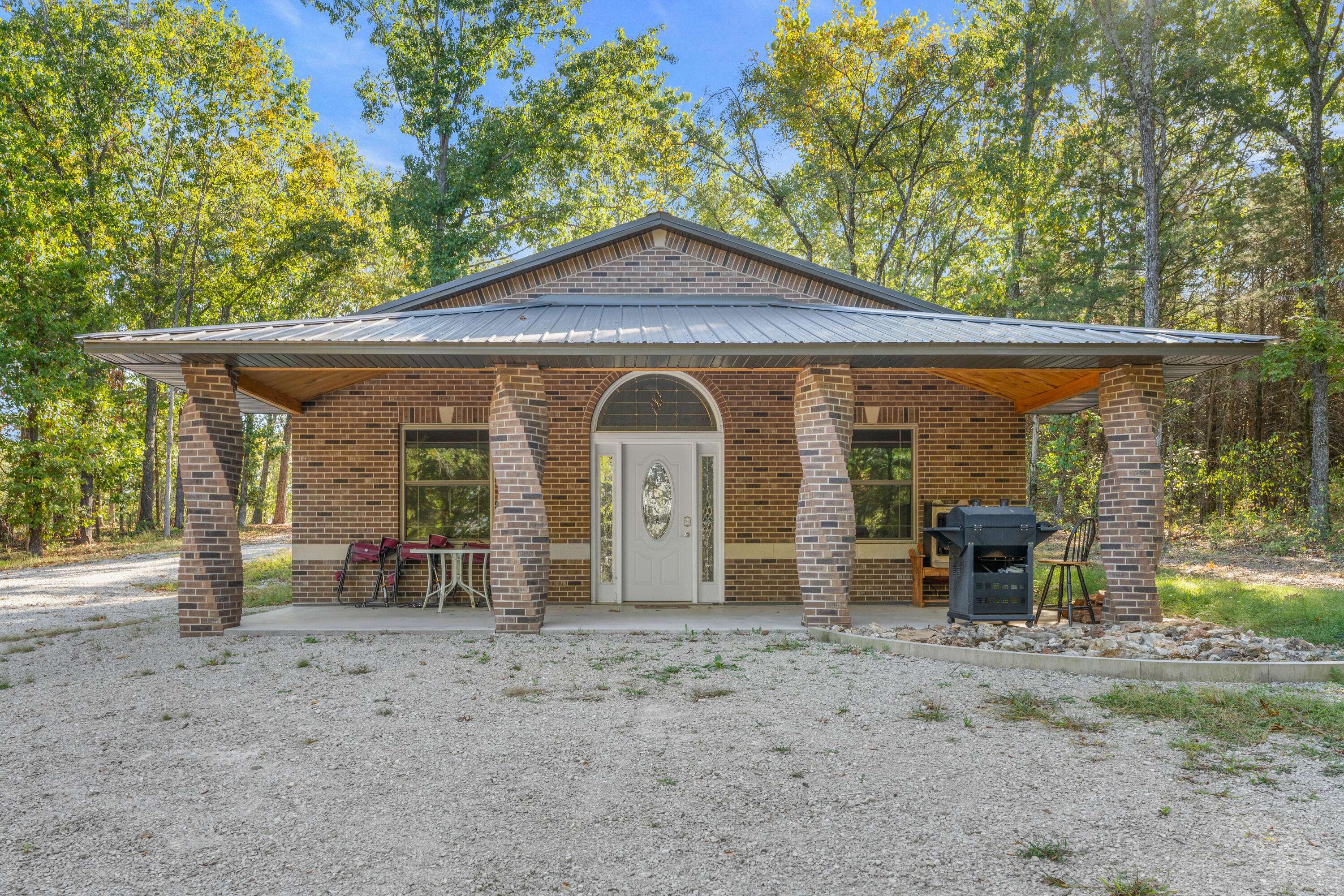 Shell Knob, MO 65747,1601 Bright Springs Road