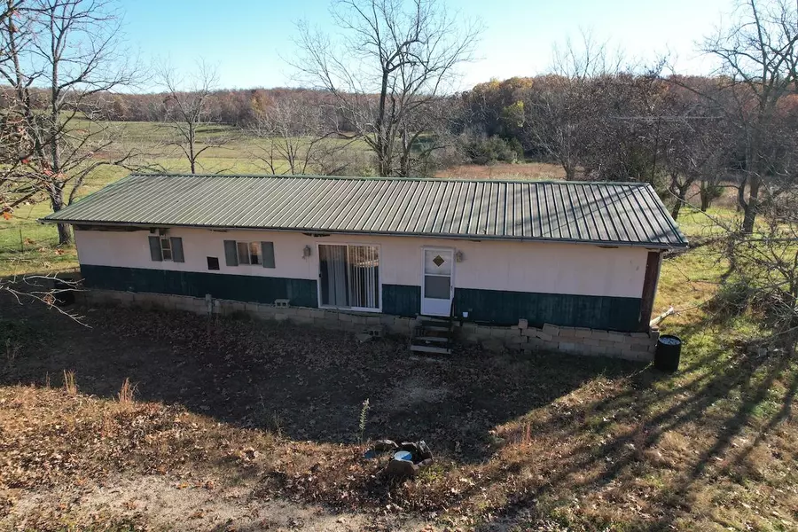 3604 County Road 4990, Willow Springs, MO 65793