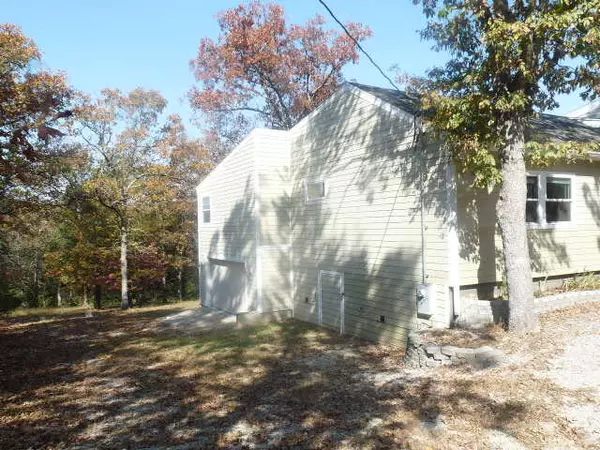 Reeds Spring, MO 65737,48 Galatians Lane