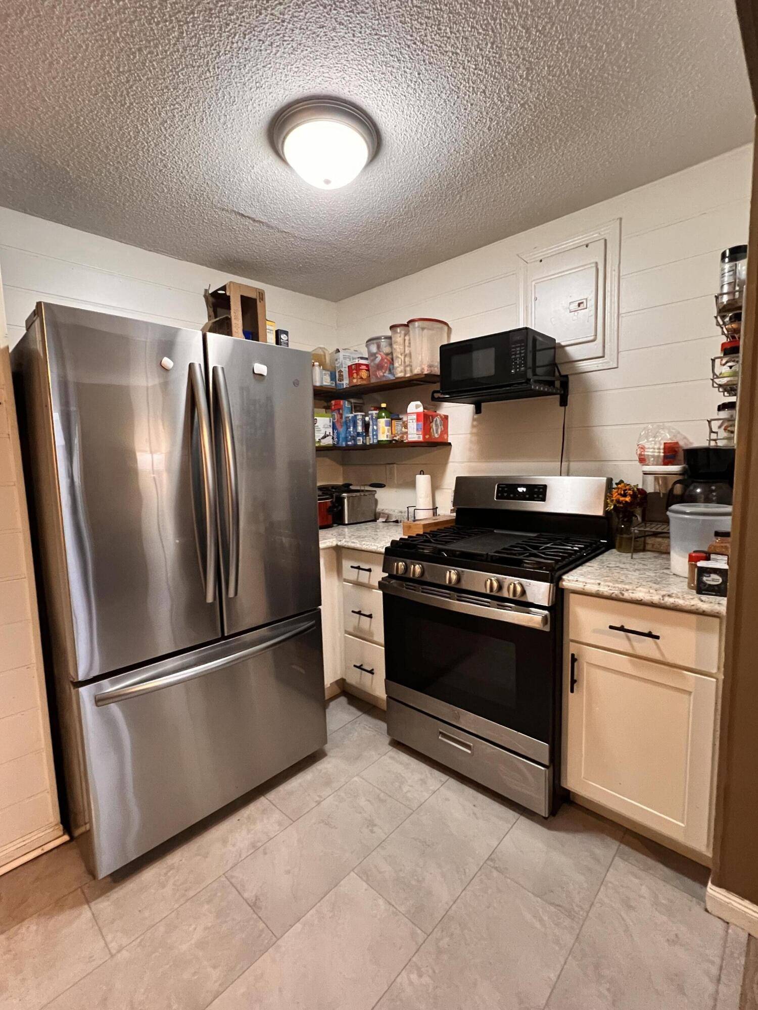 Republic, MO 65738,621 N Walnut Avenue