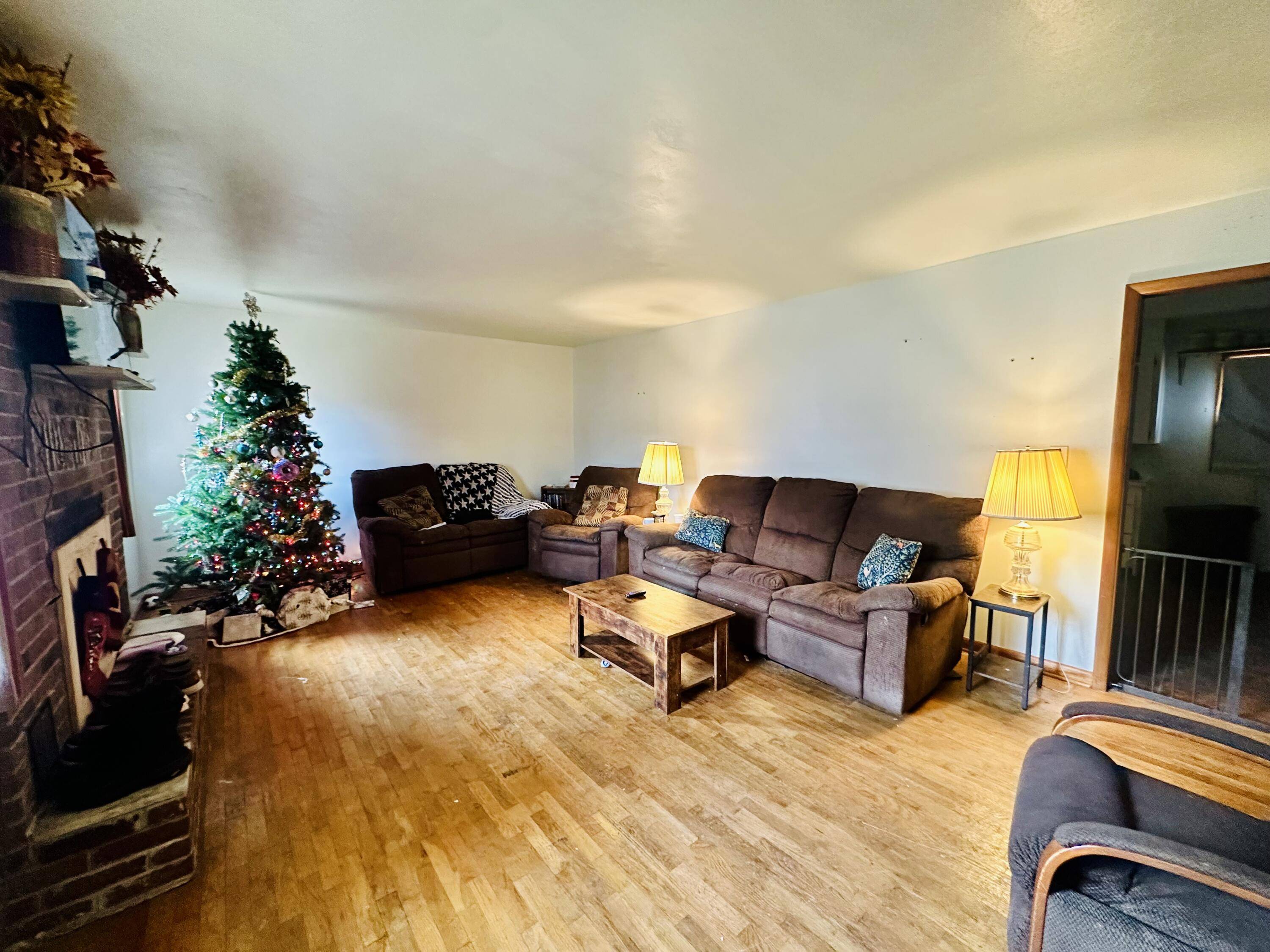 Houston, MO 65483,16661 Oak Hill Drive
