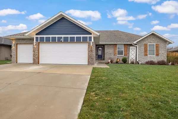 916 W Audrey Street, Republic, MO 65738