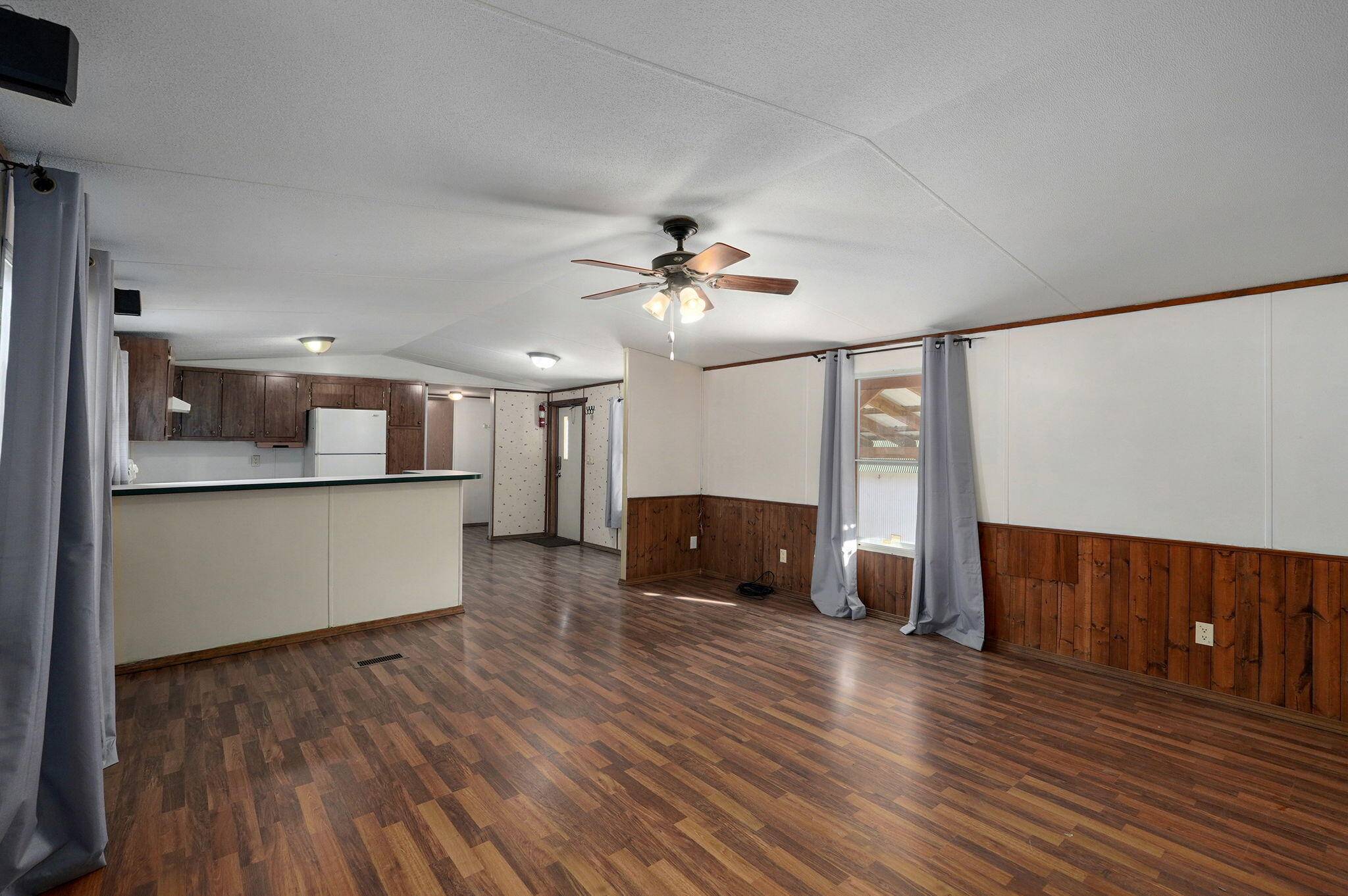 Mt Vernon, MO 65712,11555 1st Street