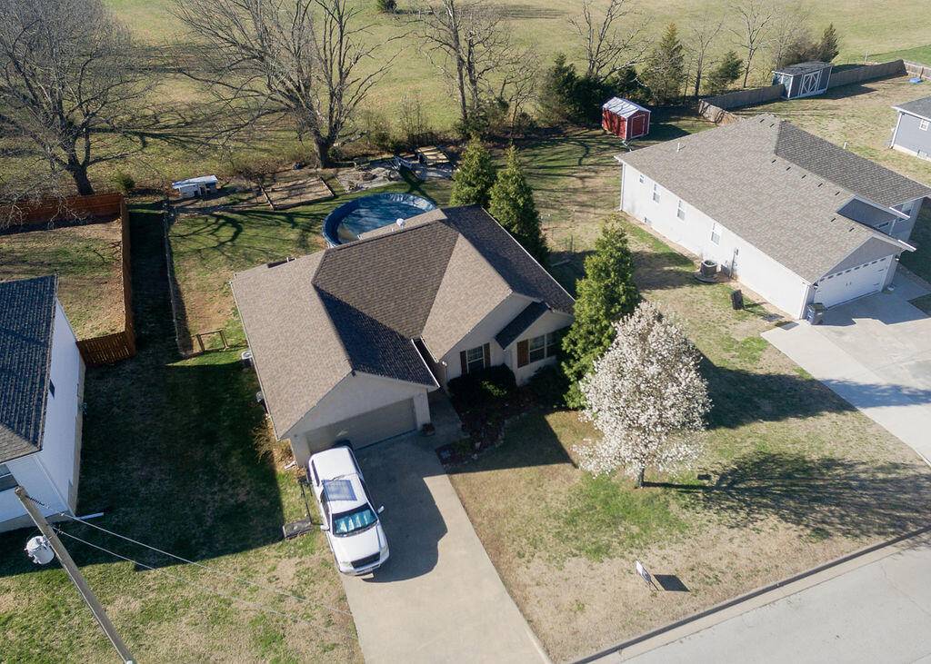 Marshfield, MO 65706,184 Crestwood Drive
