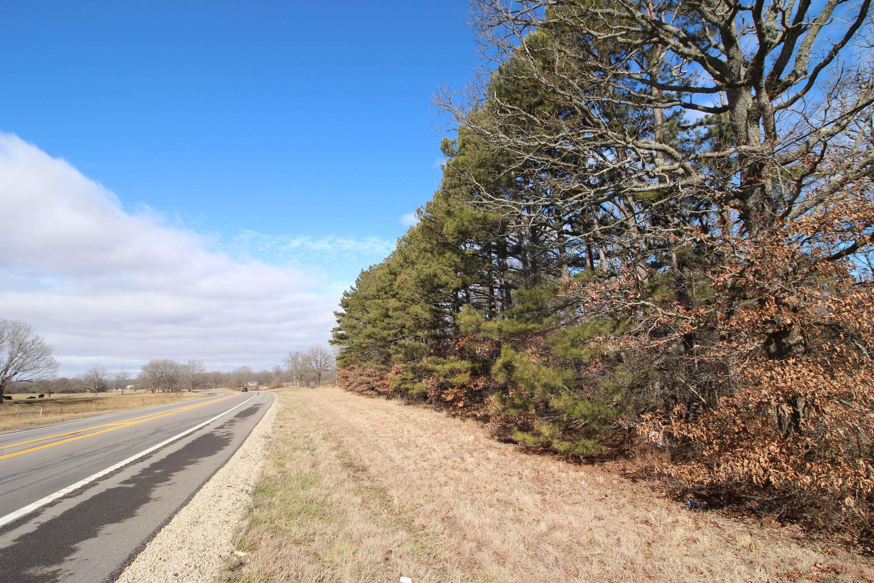 Koshkonong, MO 65692,1245 Us Highway 63