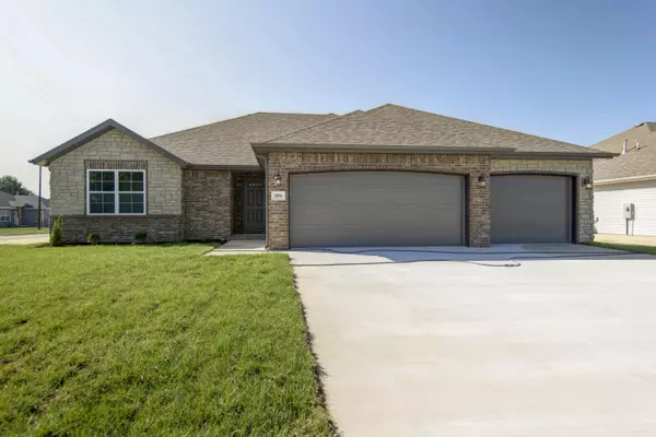 827 S Ridgemont Drive #Lot 211, Nixa, MO 65714