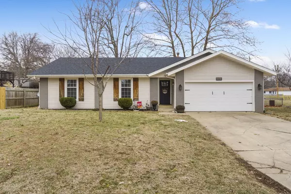 2545 W Sexton Drive, Springfield, MO 65810